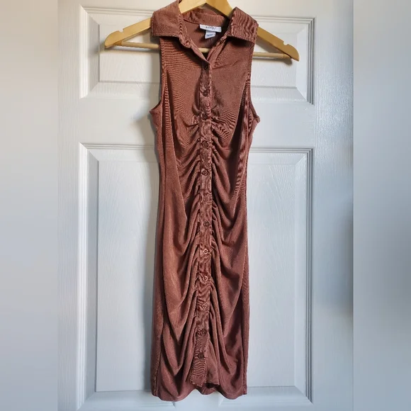 Just Polly Juniors Ruched Brown Slinky Sleeveless Collared Shirt Dress Size S - Picture 2 of 7